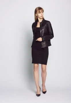 Mustang Leren Jassen Tussenjas Ryana Dames Zwart -Mustang Verkoop 8cffb774b1fd6f0227201b7c723ff237